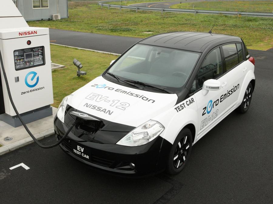  Nissan EV-11 Concept 2009 года  (фото 9 из 15)